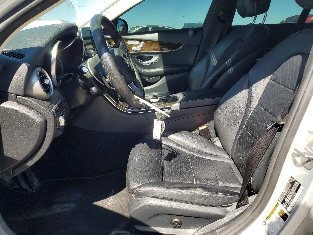 Mercedes-Benz C 300, снимка 7 - Автомобили и джипове - 56346955