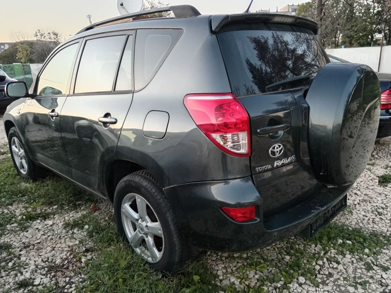 Toyota Rav4 2.2-D4D 136К.С., снимка 5 - Автомобили и джипове - 47674700