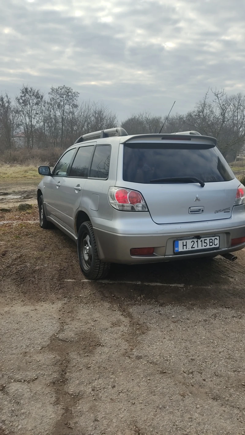 Mitsubishi Outlander Газ-Бензин, снимка 10 - Автомобили и джипове - 49196406