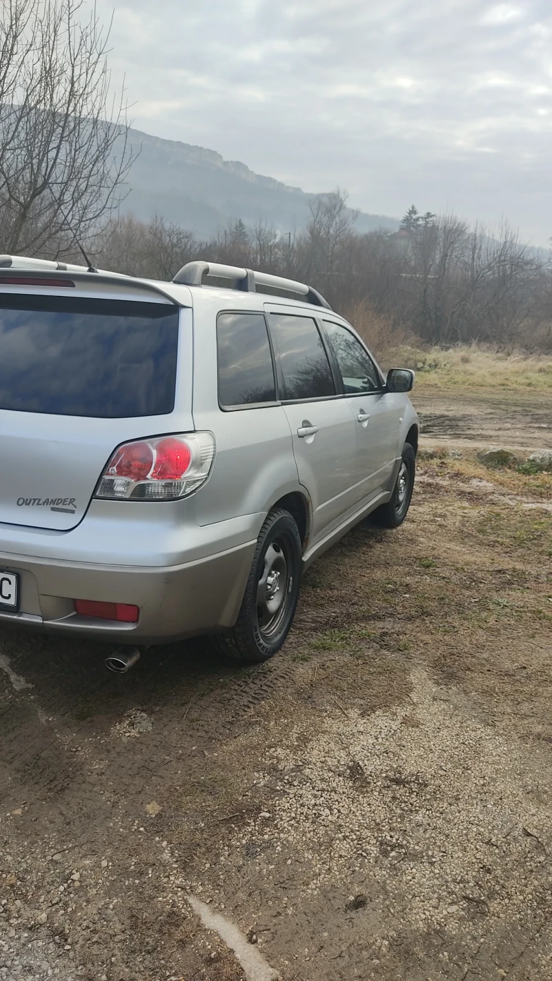 Mitsubishi Outlander Газ-Бензин, снимка 3 - Автомобили и джипове - 49196406