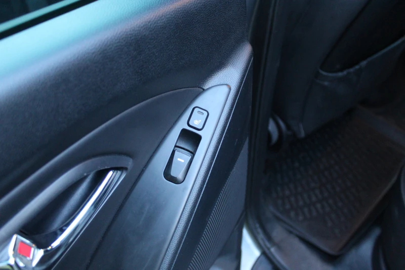 Hyundai IX35, снимка 14 - Автомобили и джипове - 53263815