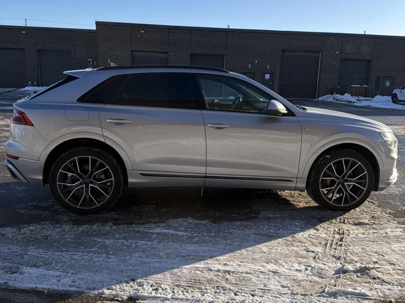 Audi Q8 3.0T* PROGRESSIV* S* LINE* MATRIX* ОБДУХВАНЕ* 360К, снимка 2 - Автомобили и джипове - 53374336