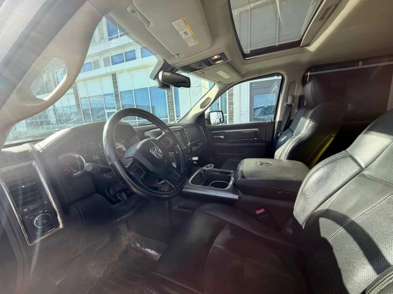 Dodge RAM 1500 * Sport * KEYLESS* ПОДГРЕВ* ПАНО* , снимка 5 - Автомобили и джипове - 53600552