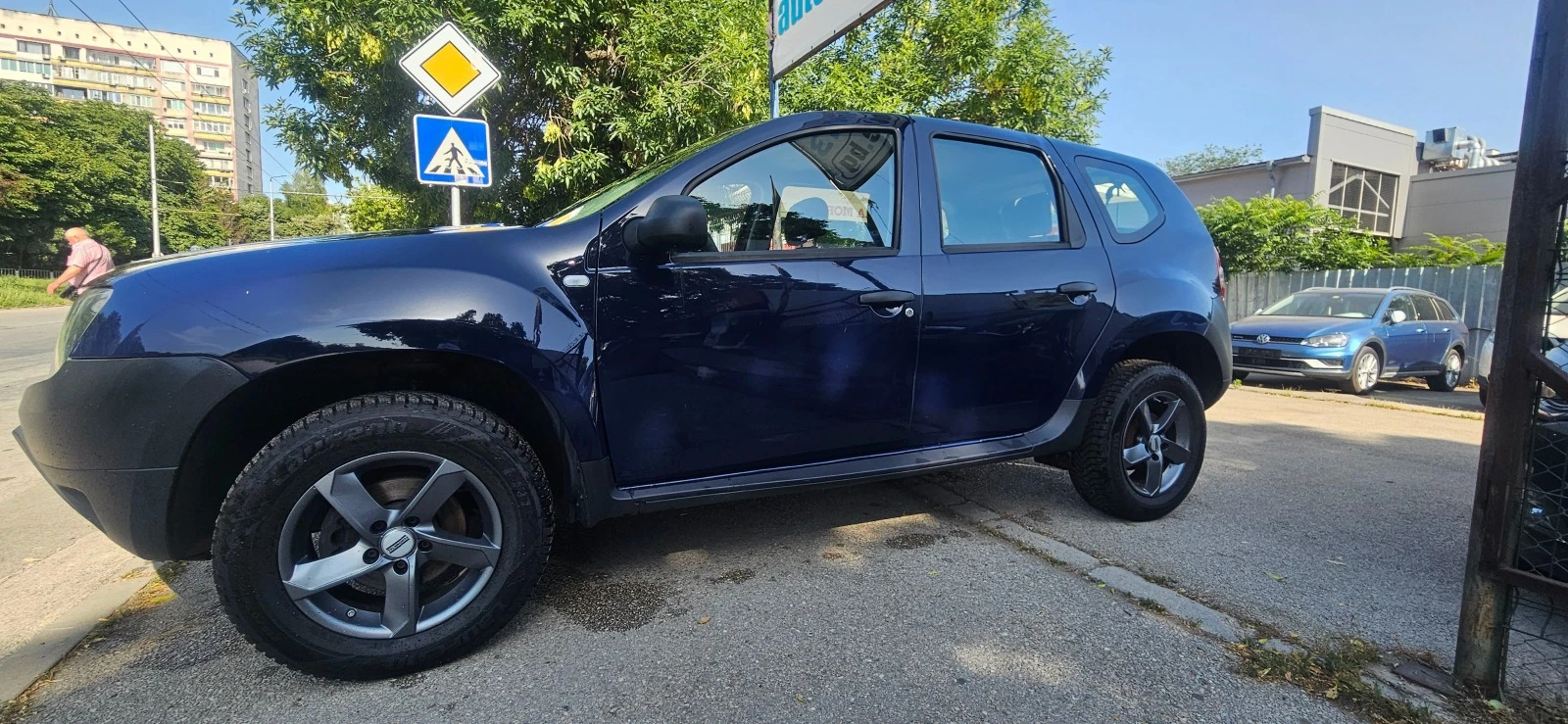 Dacia Duster 1, 6 4х4  - изображение 6