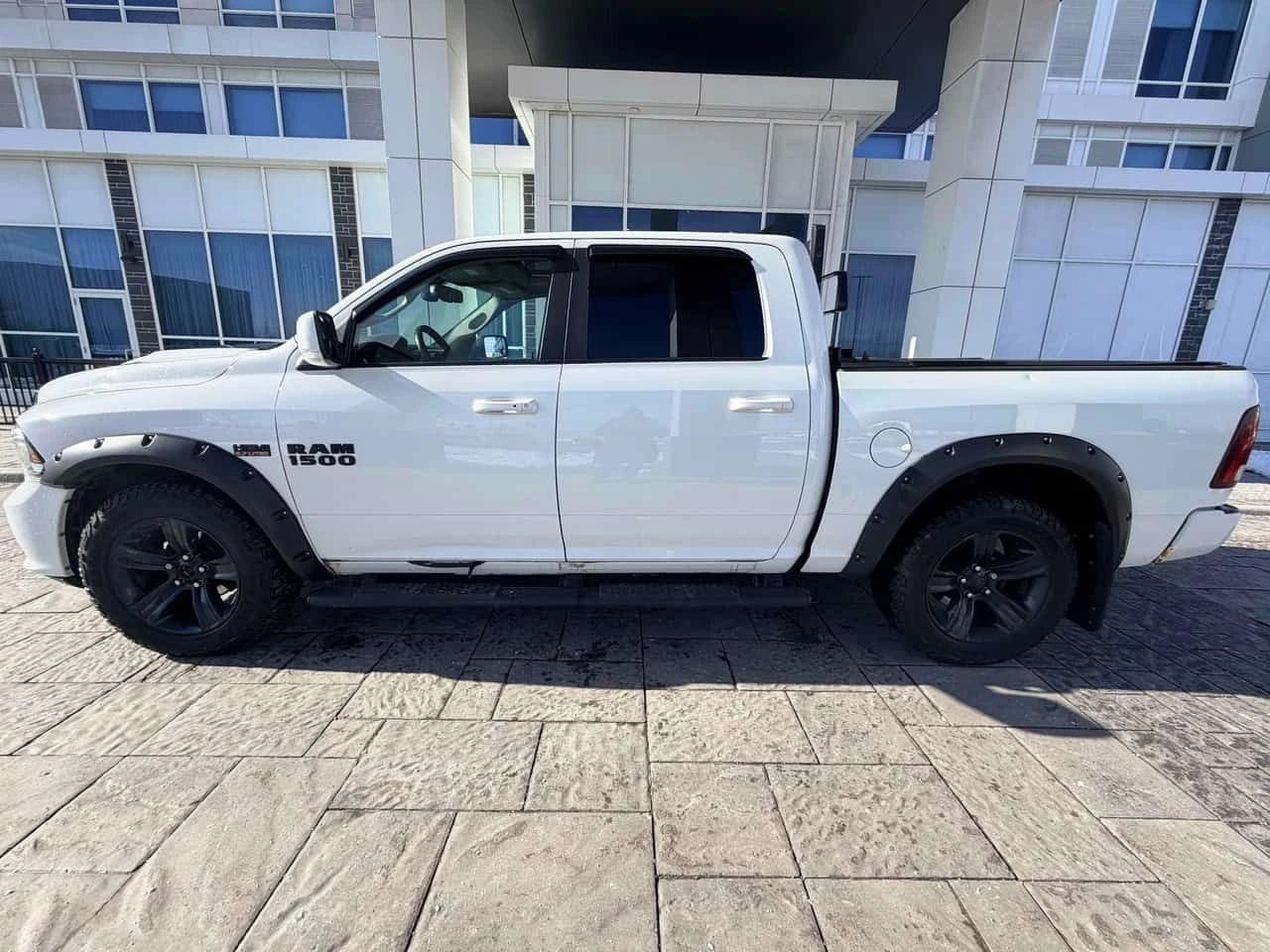 Dodge RAM 1500 * Sport * KEYLESS* ПОДГРЕВ* ПАНО*  - изображение 2