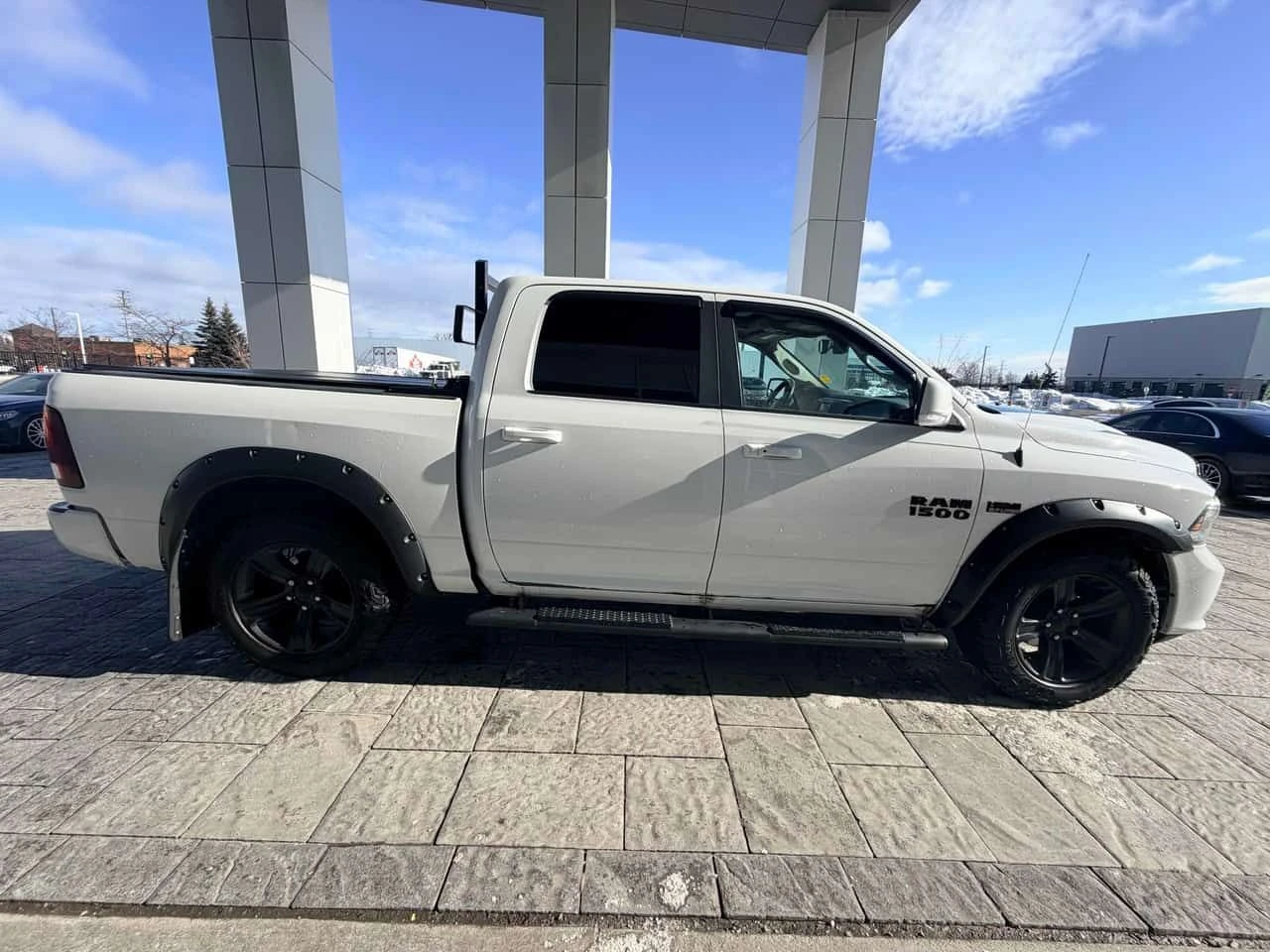 Dodge RAM 1500 * Sport * KEYLESS* ПОДГРЕВ* ПАНО*  - изображение 3