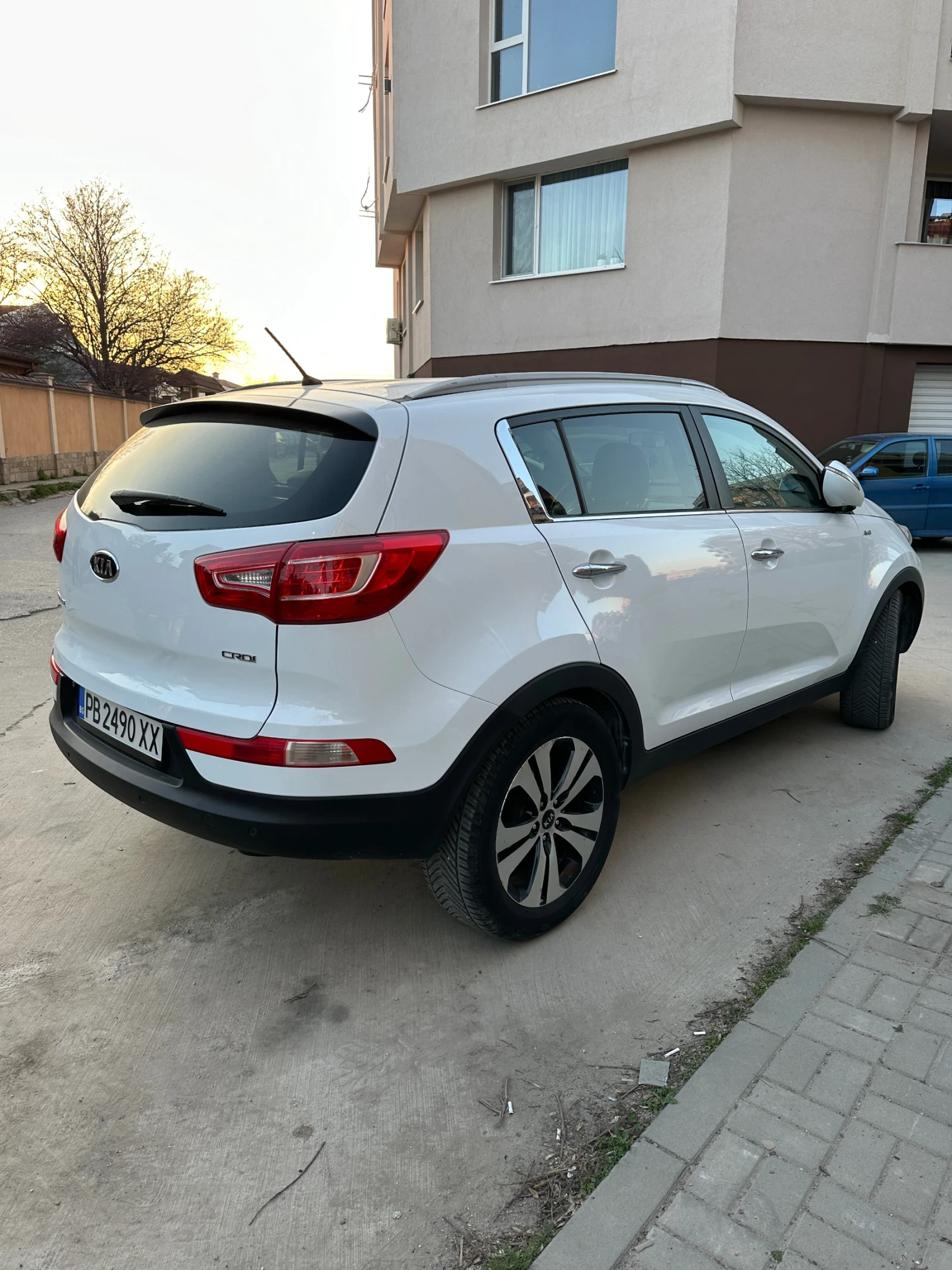 Kia Sportage 2.0 CRDI 4X4 �������, ����, ������, ����, ������� | Mobile.bg � ����������� 4