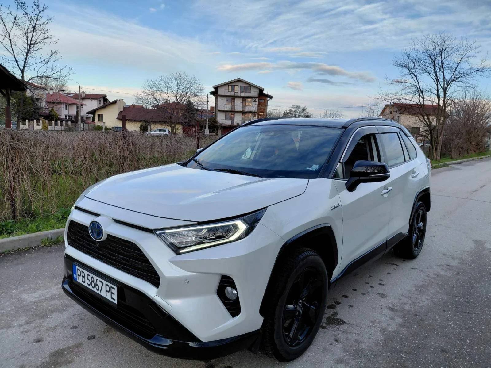 Toyota Rav4 2.5 Hybrid , снимка 2 - Автомобили и джипове - 54019064