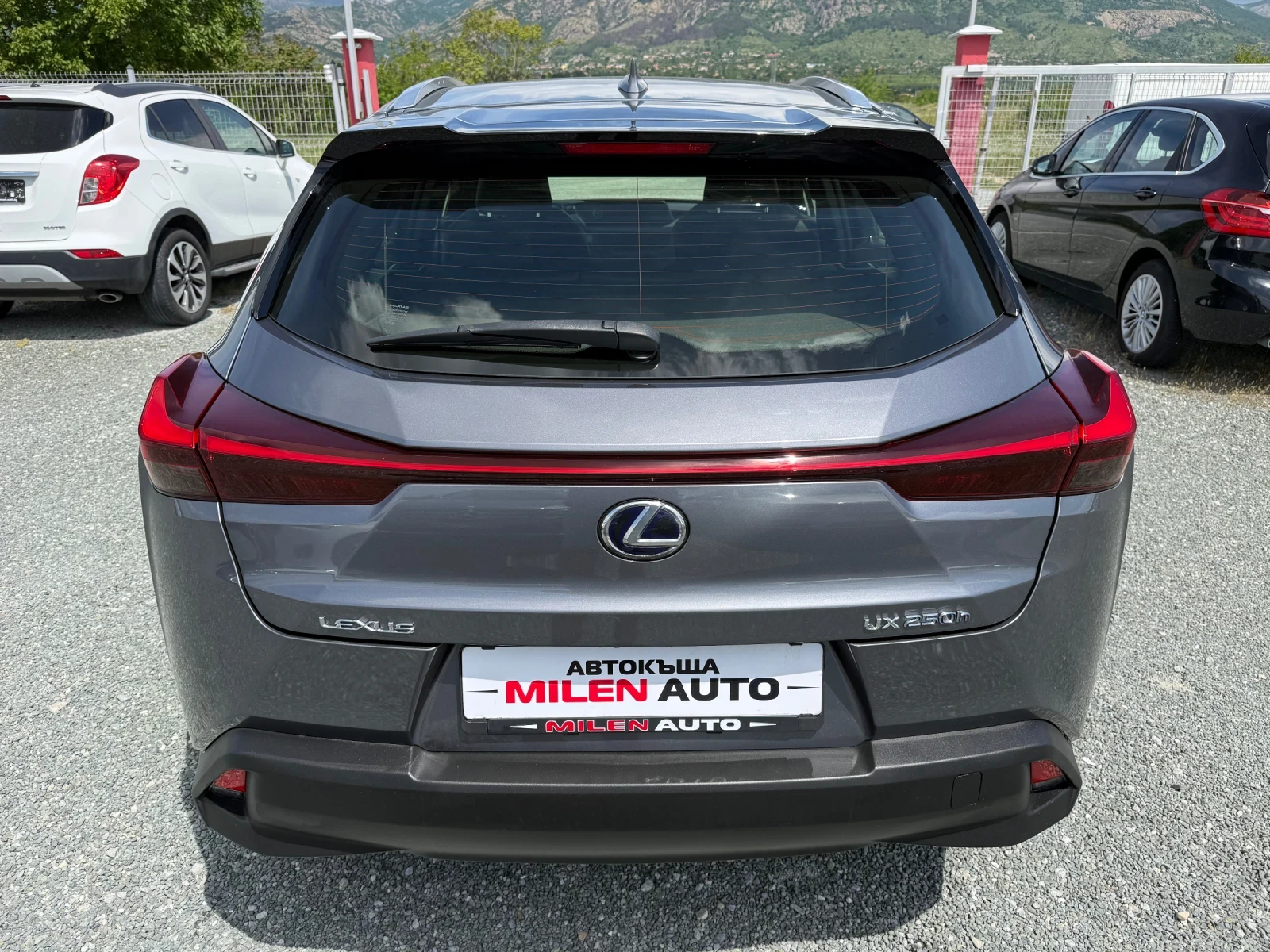 Lexus UX 250h (KATO НОВА)^(ХИБРИД), снимка 7 - Автомобили и джипове - 54554483