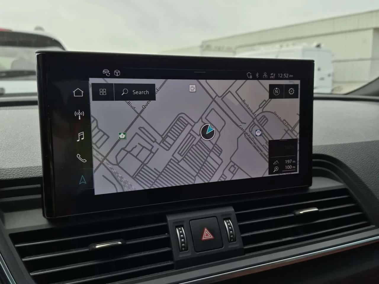Audi Q5 Progressiv/CARFAX/Панo/360 кам/Дистроник/2 ключа, снимка 11 - Автомобили и джипове - 54748736