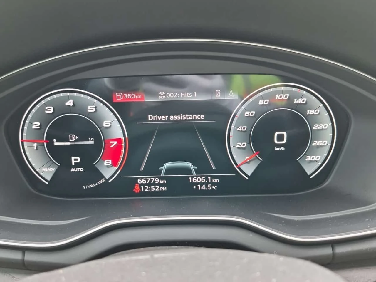 Audi Q5 Progressiv/CARFAX/Панo/360 кам/Дистроник/2 ключа, снимка 10 - Автомобили и джипове - 54748736