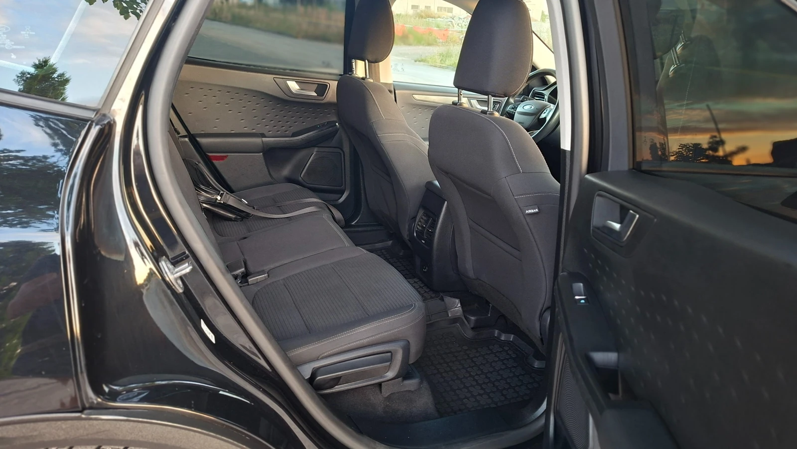 Ford Kuga 1.5TDCi Автоматик, 8 скорости, снимка 11 - Автомобили и джипове - 55243726
