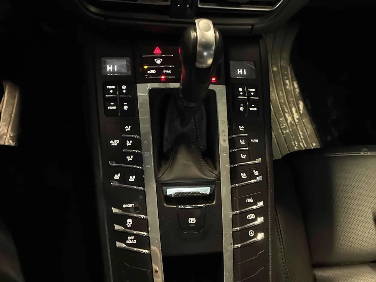 Porsche Macan * S * CARFAX * ОПЦИЯ ЗА ФИНАНСИРАНЕ, снимка 15 - Автомобили и джипове - 56262105