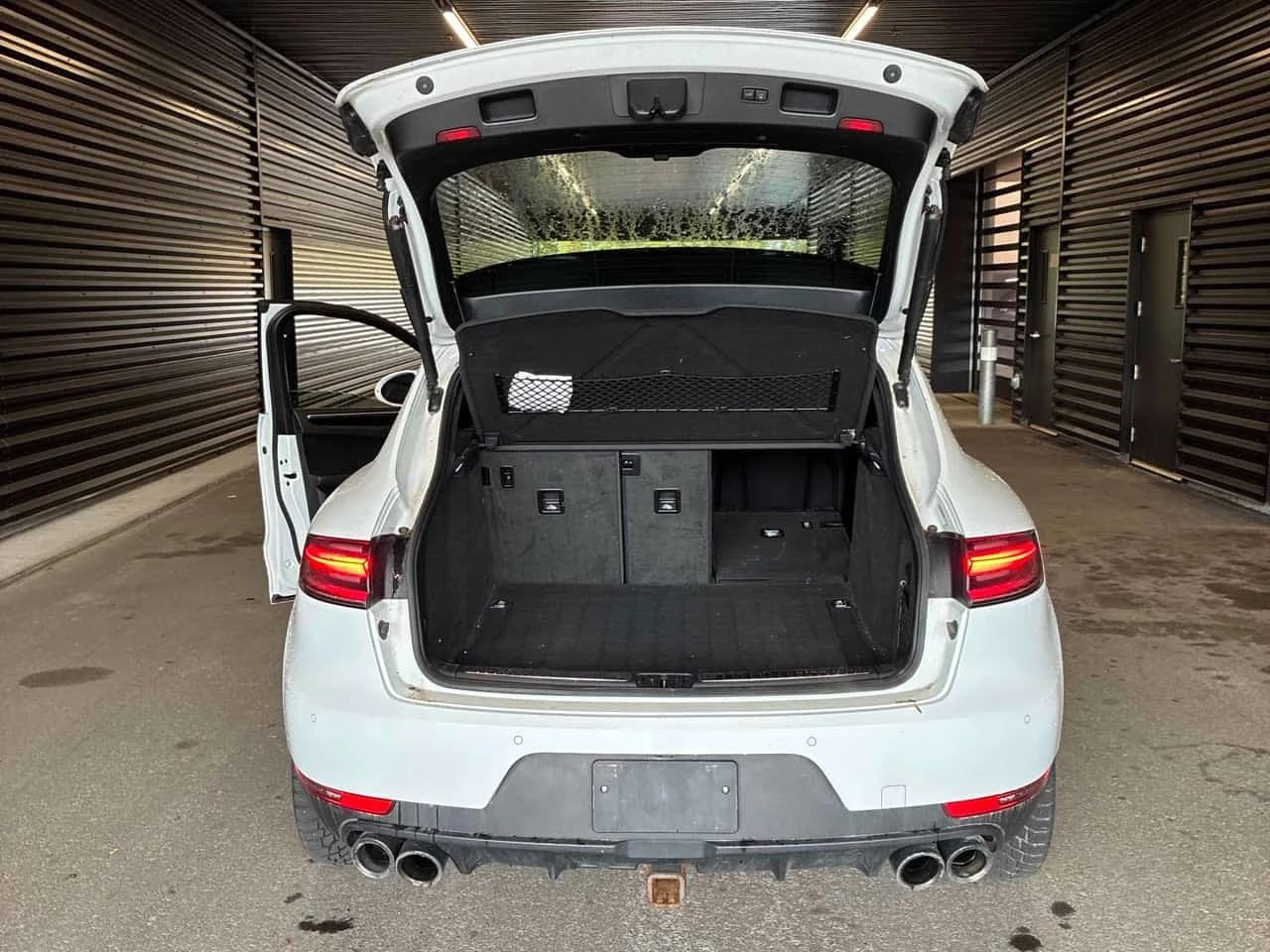 Porsche Macan * S * CARFAX * ОПЦИЯ ЗА ФИНАНСИРАНЕ, снимка 12 - Автомобили и джипове - 56262105