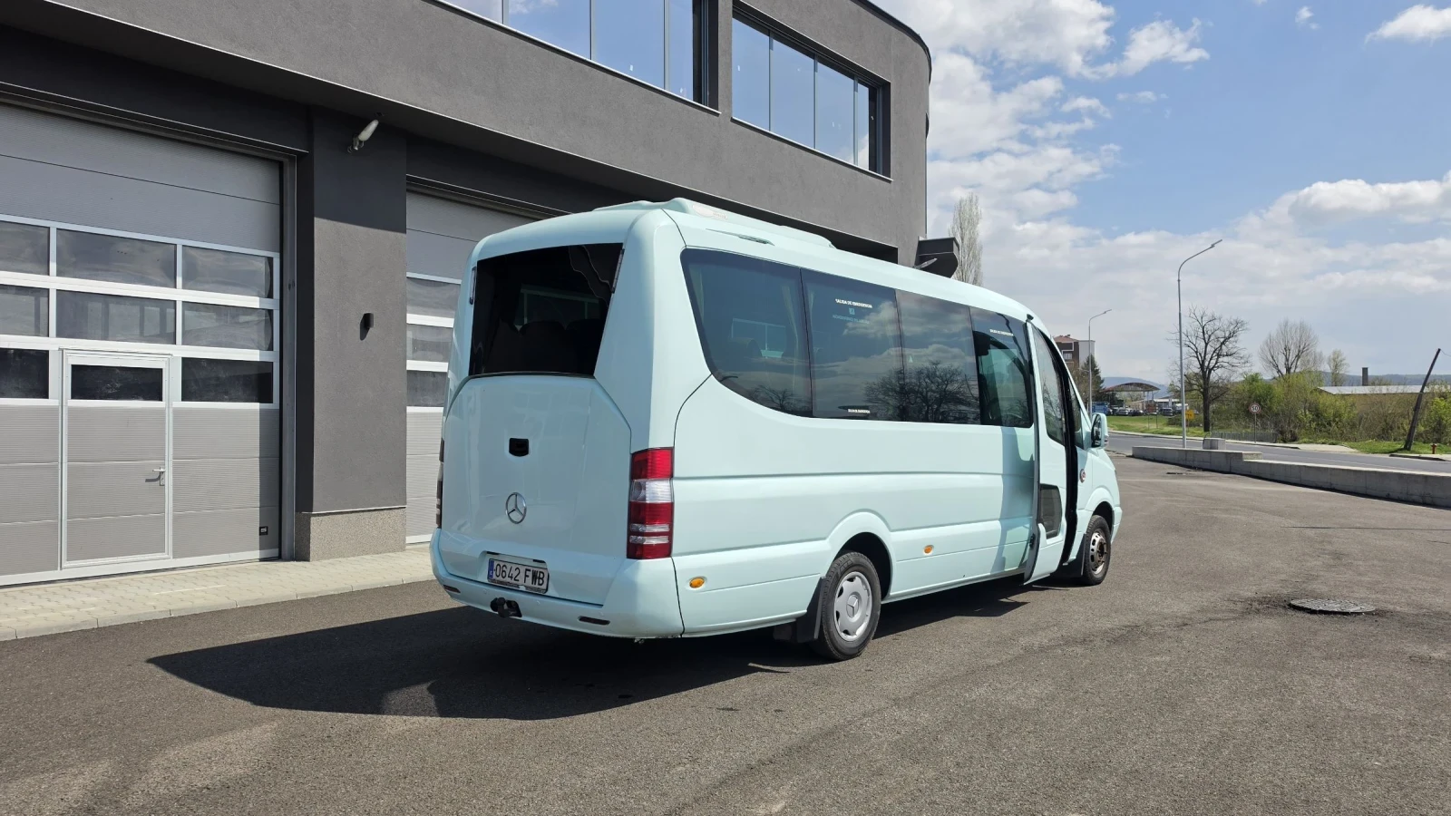 Mercedes-Benz Sprinter 518 Нов внос Стъклопакет 20 местен, снимка 4 - Бусове и автобуси - 54237416