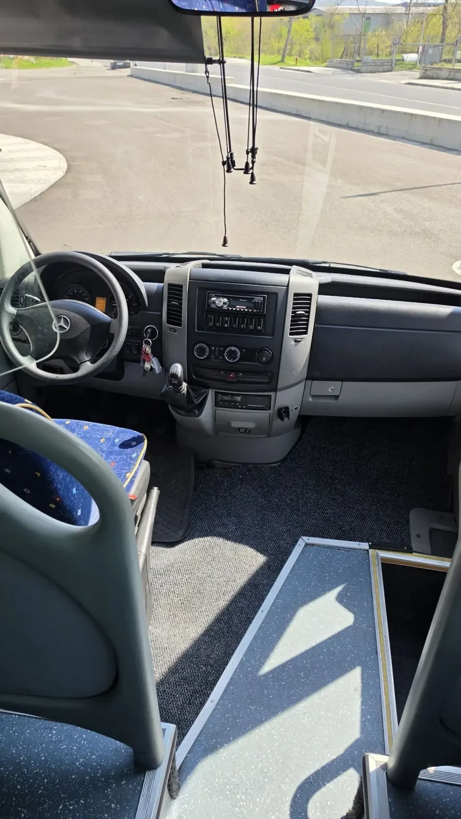 Mercedes-Benz Sprinter 518 Нов внос Стъклопакет 20 местен, снимка 11 - Бусове и автобуси - 54237416