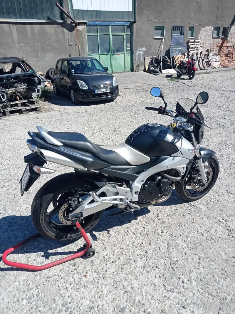 Suzuki Gsr 600, снимка 8 - Мотоциклети и мототехника - 51561904