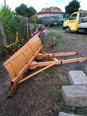 Трактор ЮМЗ, снимка 9