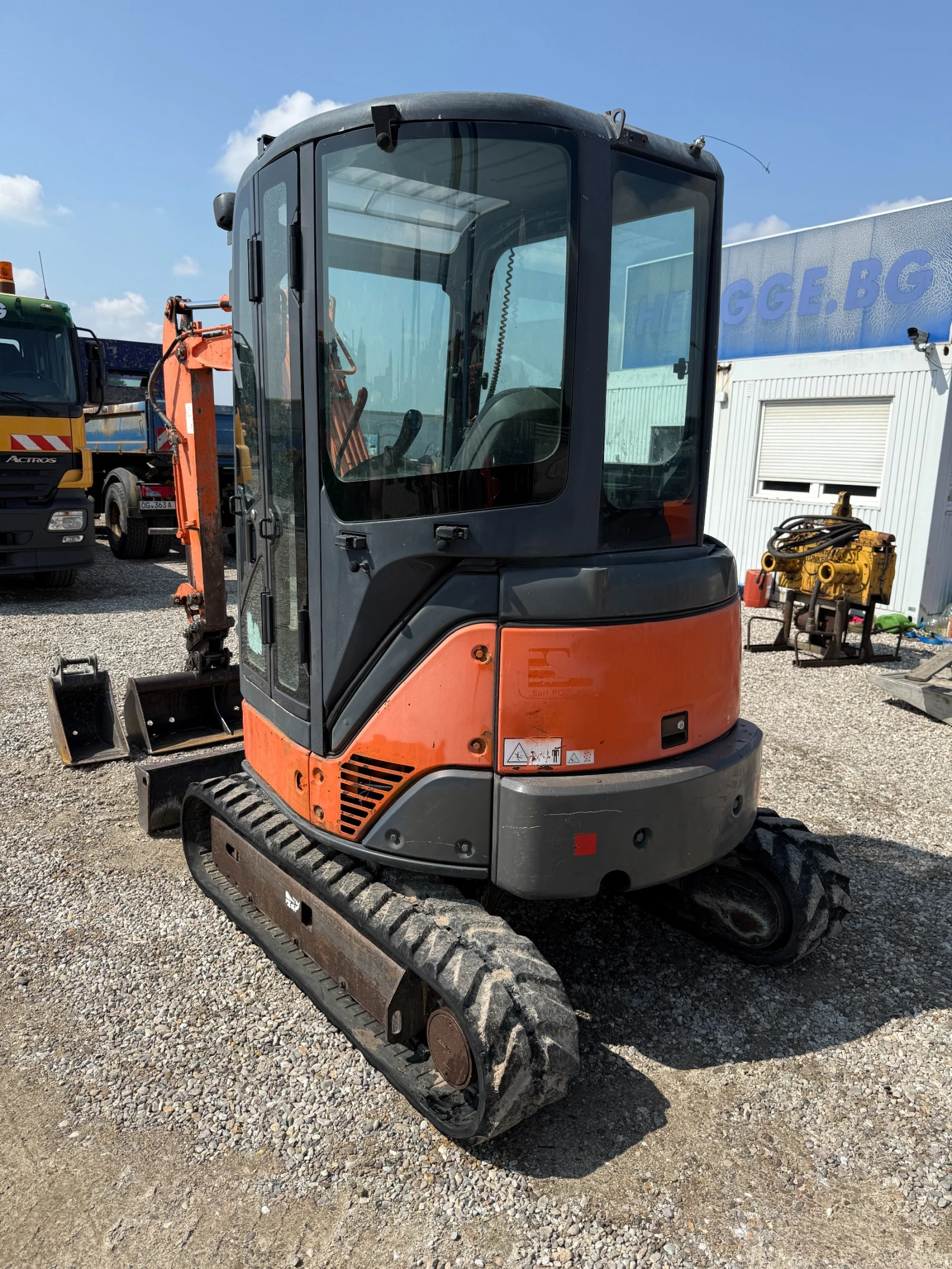 Багер Hitachi ZX U27-2 3 КОФИ - изображение 4