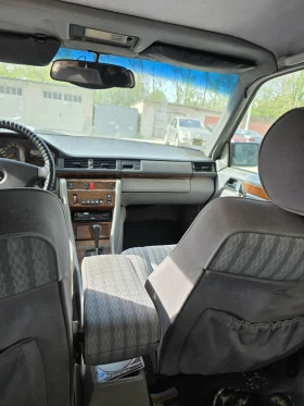 Mercedes-Benz 124, снимка 2