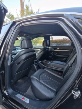 Audi S8, снимка 12