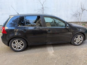 VW Golf 1.6, снимка 7 - Автомобили и джипове - 53662736