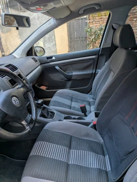 VW Golf 1.6, снимка 13 - Автомобили и джипове - 53662736