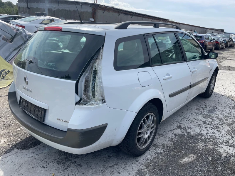 Renault Megane 1.6, снимка 3 - Автомобили и джипове - 47353347