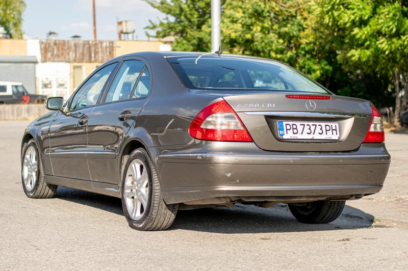 Mercedes-Benz E 280 5G Tronic/4Matic, снимка 5 - Автомобили и джипове - 47877847