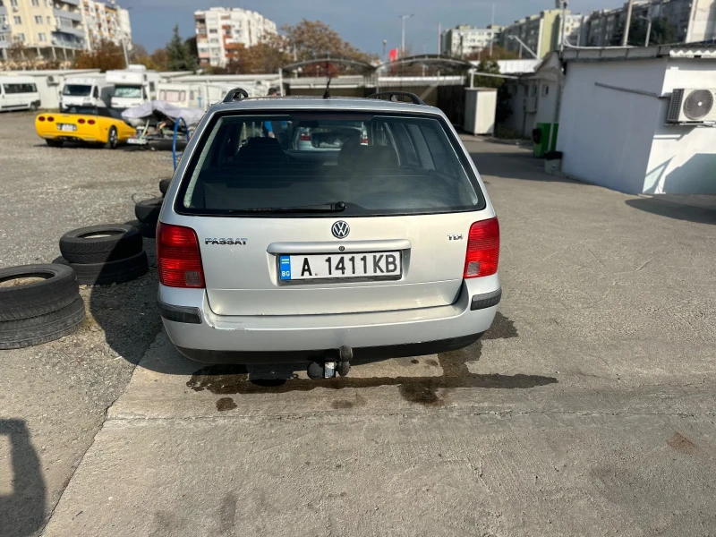 VW Passat, снимка 4 - Автомобили и джипове - 47902333