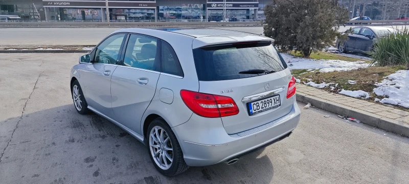 Mercedes-Benz B 180 1.5CDI 109к.с. AMG Line, снимка 7 - Автомобили и джипове - 49254731