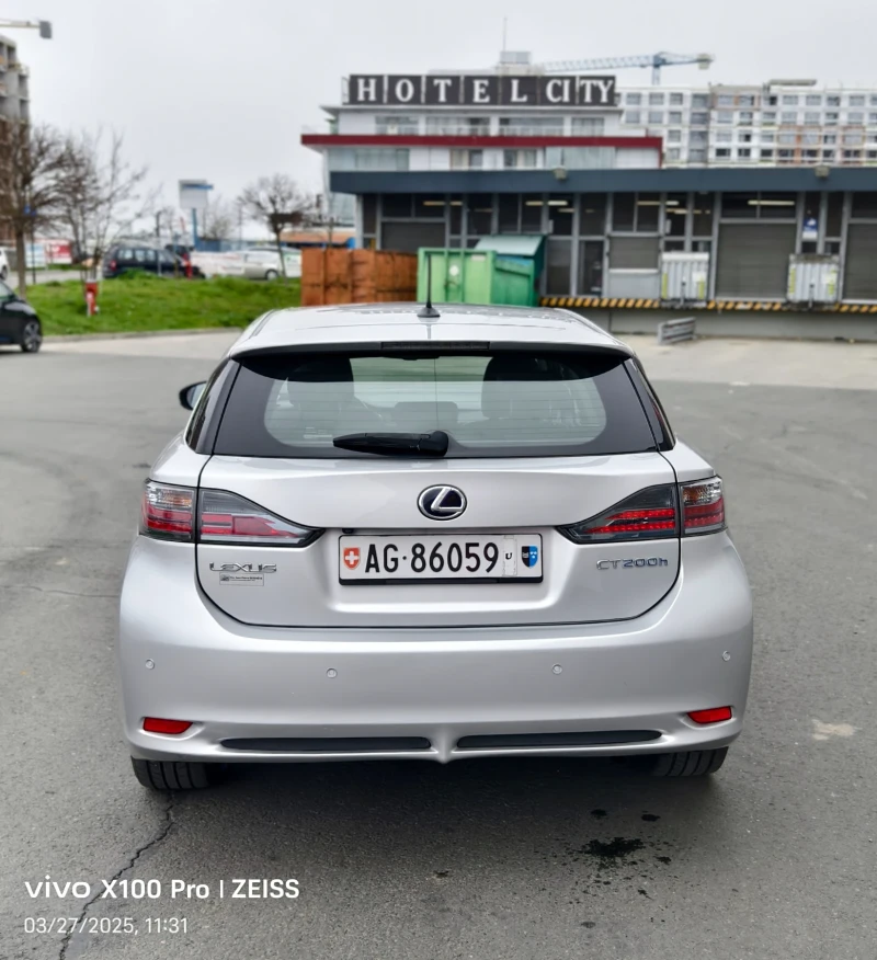 Lexus CT 200h 1.8HSD Swiss Auto., снимка 5 - Автомобили и джипове - 49662493