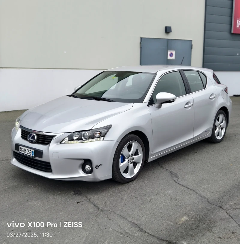 Lexus CT 200h 1.8HSD Swiss Auto., снимка 1 - Автомобили и джипове - 49662493