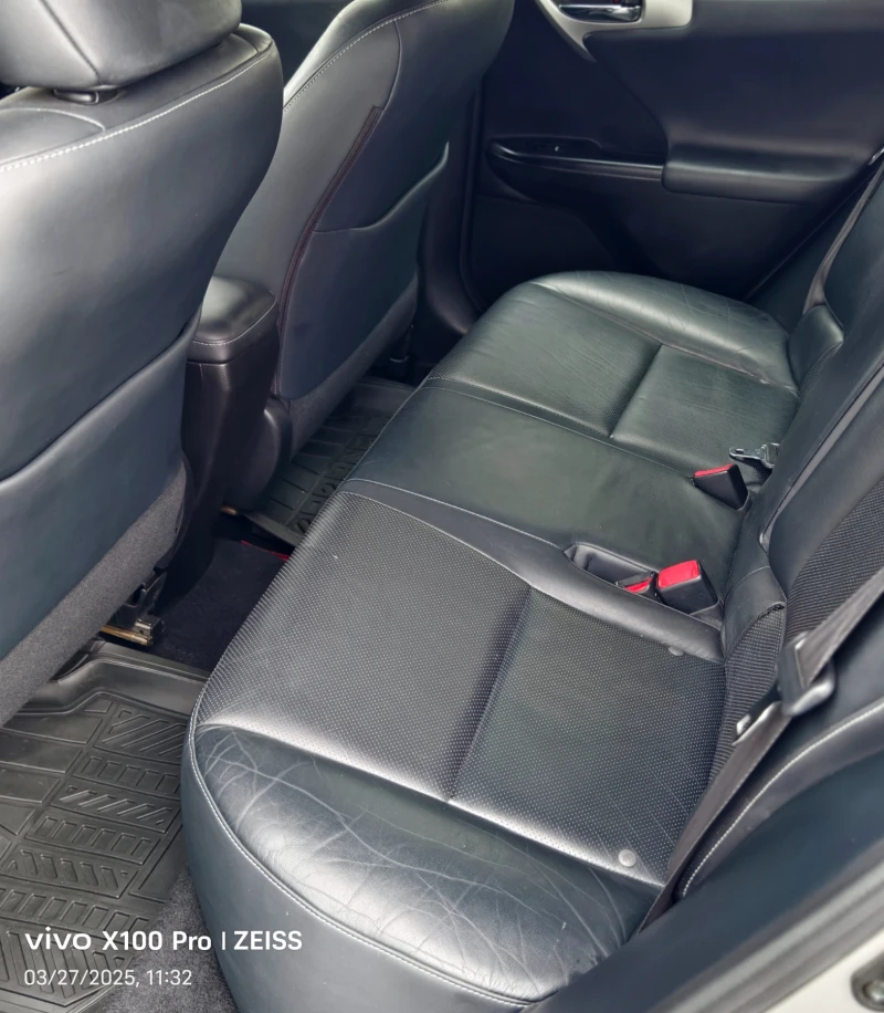 Lexus CT 200h 1.8HSD Swiss Auto., снимка 13 - Автомобили и джипове - 49662493