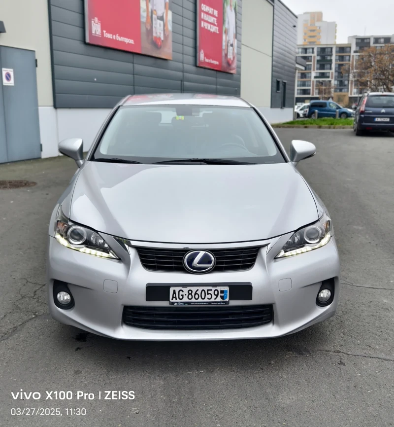 Lexus CT 200h 1.8HSD Swiss Auto., снимка 2 - Автомобили и джипове - 49662493