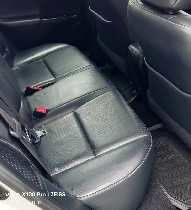 Lexus CT 200h 1.8HSD Swiss Auto., снимка 12 - Автомобили и джипове - 49662493