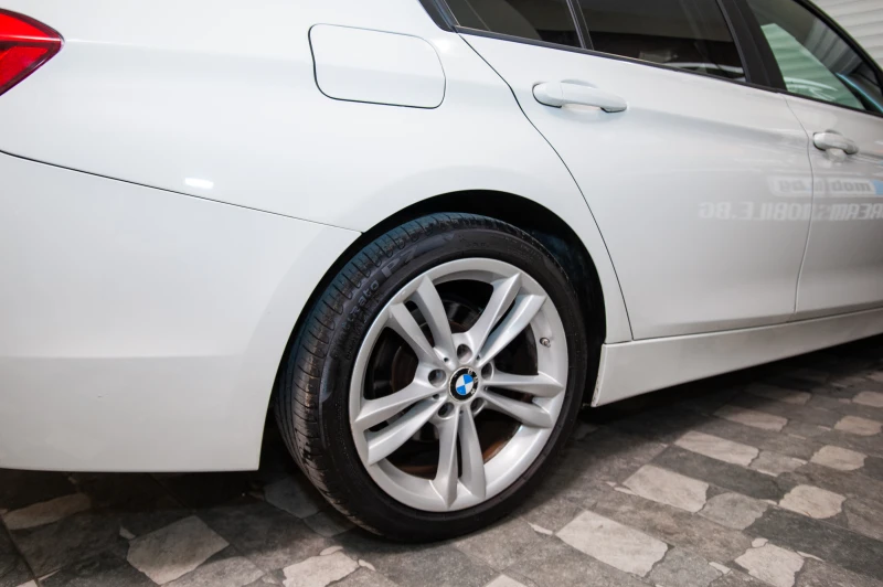 BMW 320 F30 | FACELIFT, снимка 6 - Автомобили и джипове - 50490640