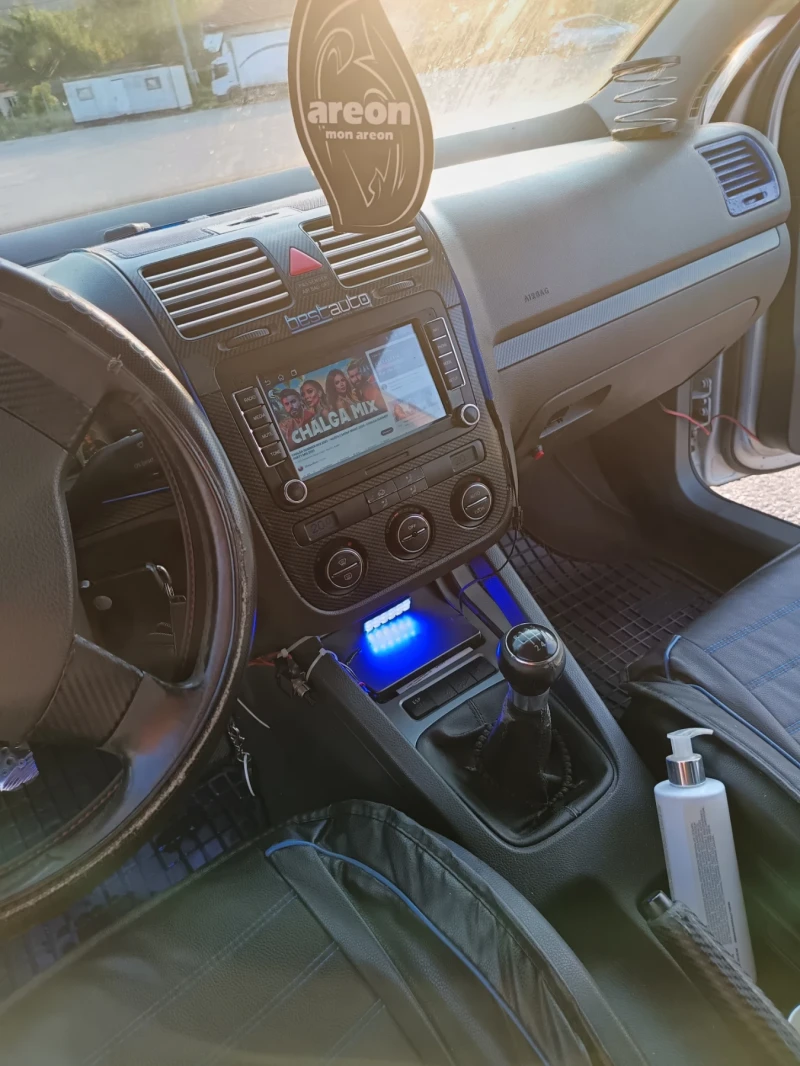 VW Golf 5, снимка 11 - Автомобили и джипове - 51009127