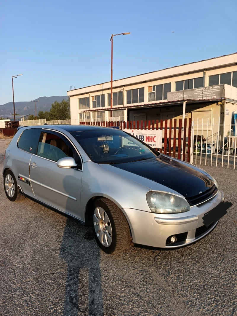 VW Golf 5, снимка 6 - Автомобили и джипове - 51009127