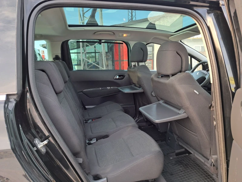 Peugeot 5008 1.6d/ПАНОРАМА/ХЕДЪП/ПАРКТРОН/ ПОДГРЕВ, снимка 14 - Автомобили и джипове - 51934410