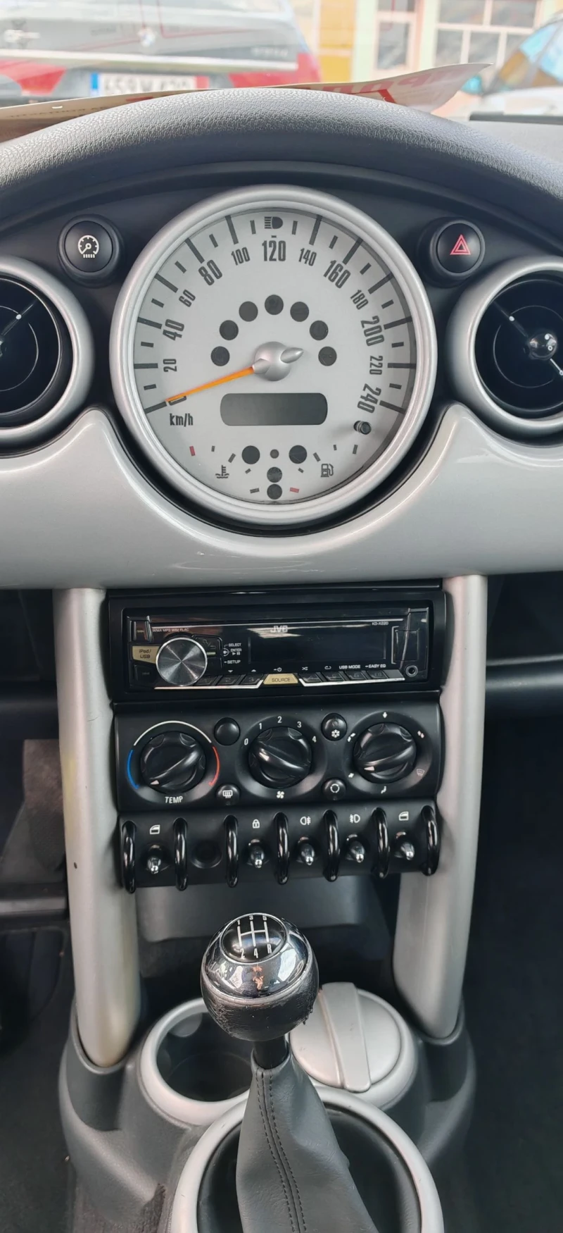 Mini One 1.6i , снимка 13 - Автомобили и джипове - 52394047