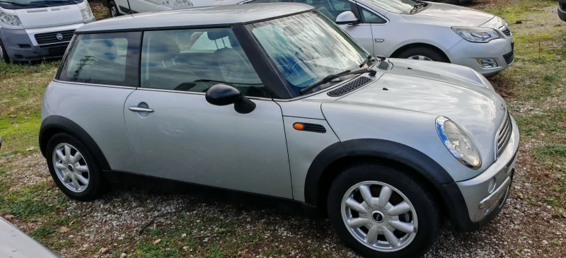Mini One 1.6i , снимка 4 - Автомобили и джипове - 52394047