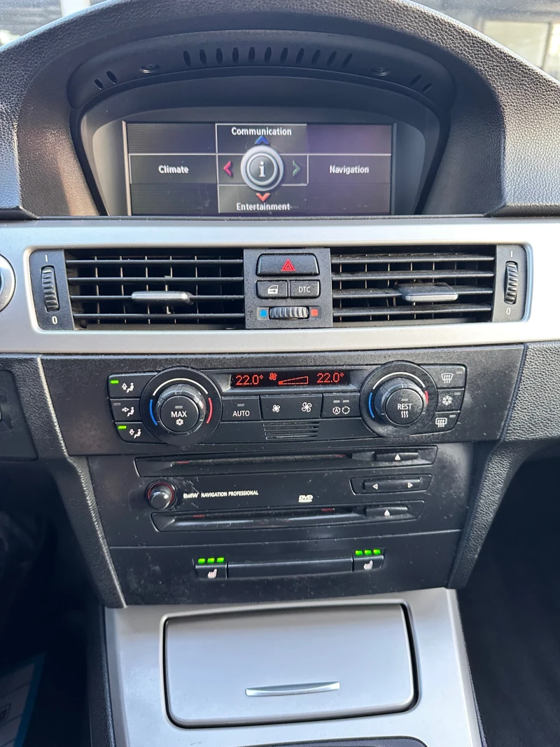 BMW 320 163/ ПОДГРЕВ/НАВИГАЦИЯ/АВТОМАТ, снимка 13 - Автомобили и джипове - 52696472