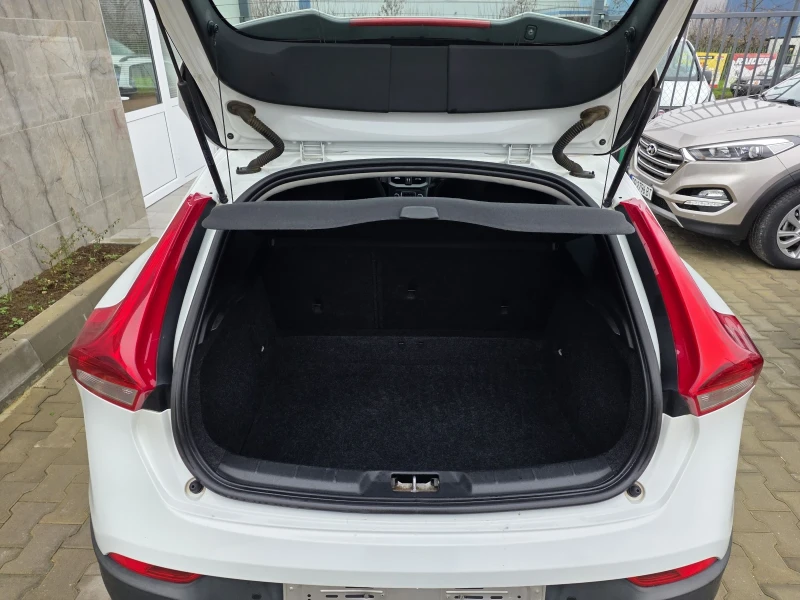 Volvo V40 Cross Country Avtomat , снимка 13 - Автомобили и джипове - 52875301