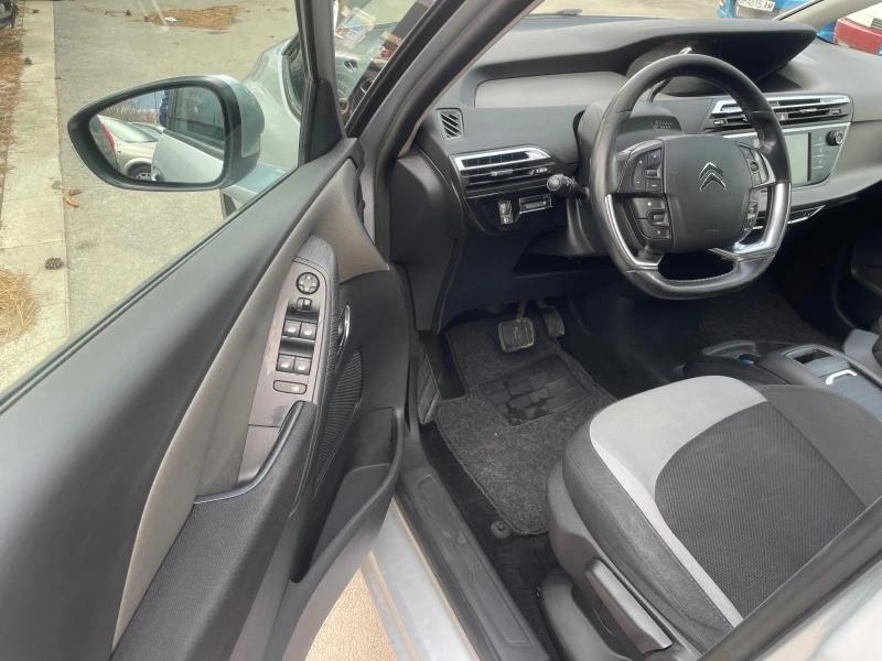 Citroen Grand C4 Picasso 2.0, снимка 10 - Автомобили и джипове - 52974834