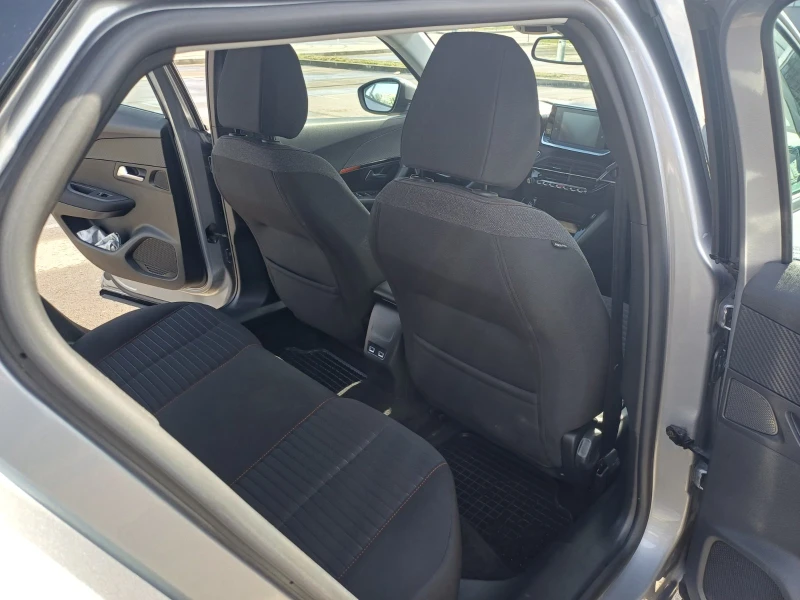 Peugeot 2008, снимка 10 - Автомобили и джипове - 53560145