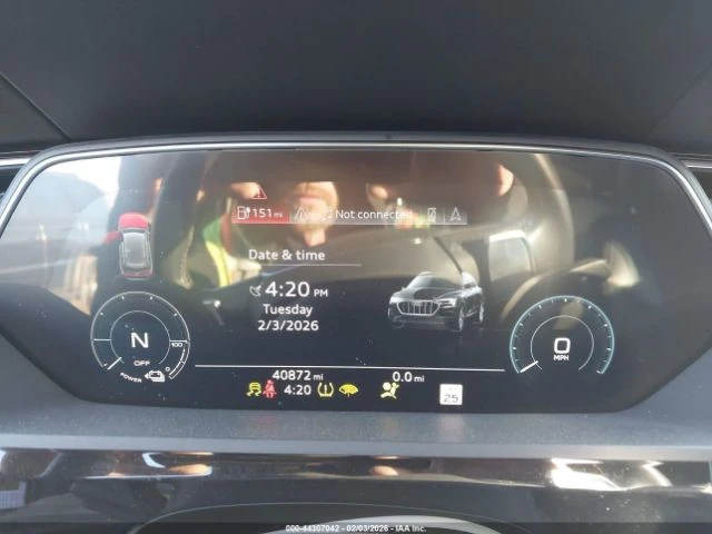 Audi E-Tron Premium Plus, снимка 13 - Автомобили и джипове - 53767667