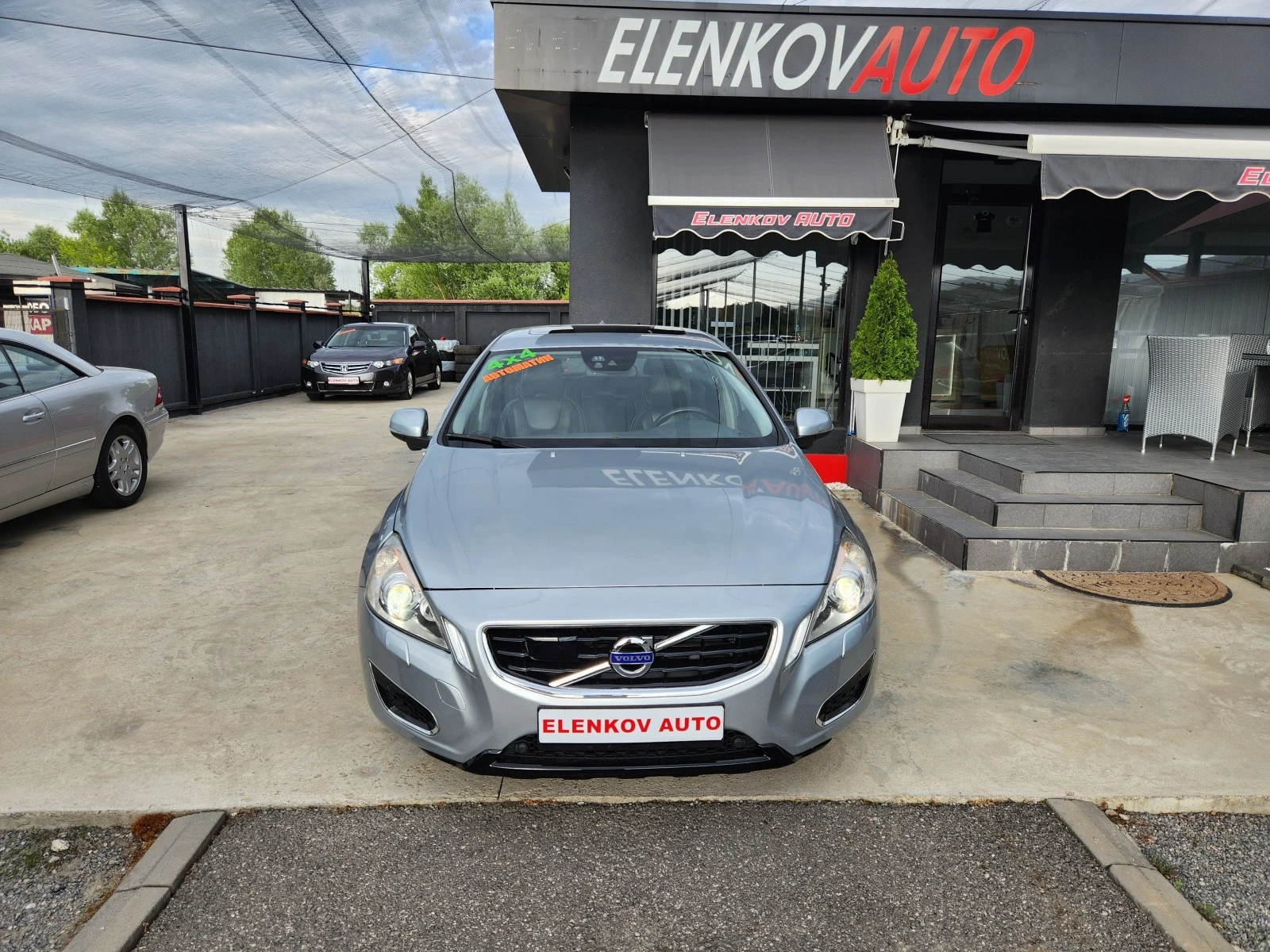 Volvo V60 89213км D6-215к.с AWD-PLUGIN HYBRID-ШВЕЙЦАРИЯ - изображение 2