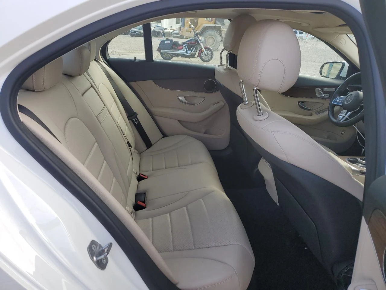 Mercedes-Benz C 300 4MATIC * КЛИП НА ДВИГАТЕЛ* * ЛИЗИНГ*  - изображение 10