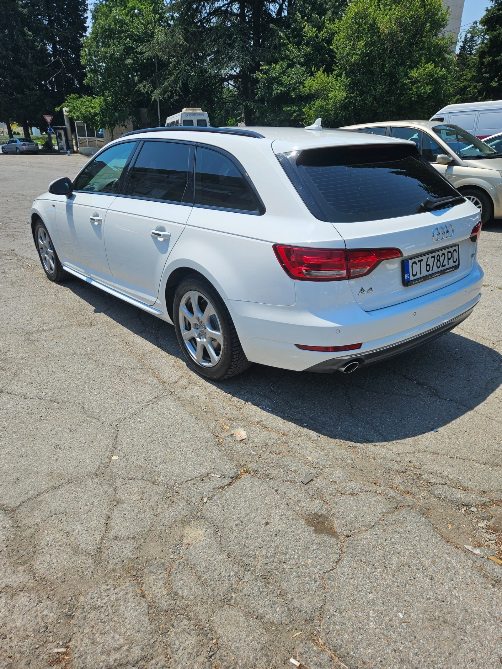 Audi A4 2.0 S-line - изображение 3